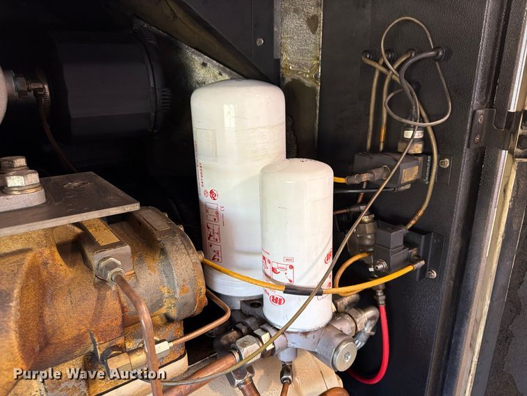 image for item FU4821 Ingersoll Rand UP6-25-200 air compressor