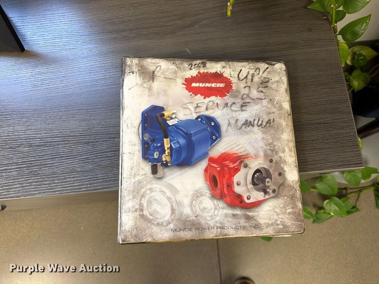 image for item FU4821 Ingersoll Rand UP6-25-200 air compressor