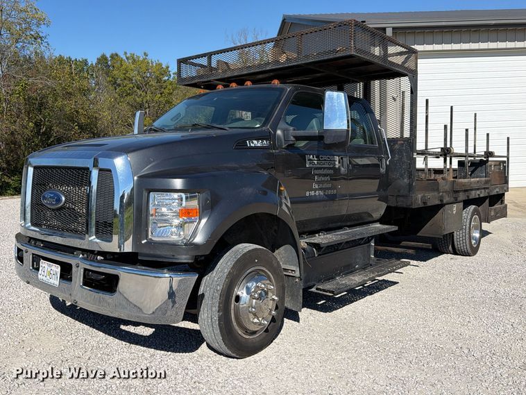 image for item FU4823 2021 Ford F650 Super Duty Crew Cab flatbed truck