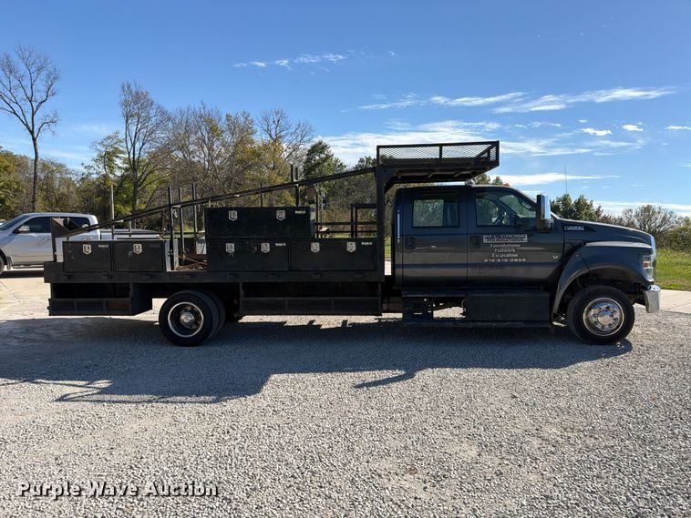 image for item FU4823 2021 Ford F650 Super Duty Crew Cab flatbed truck