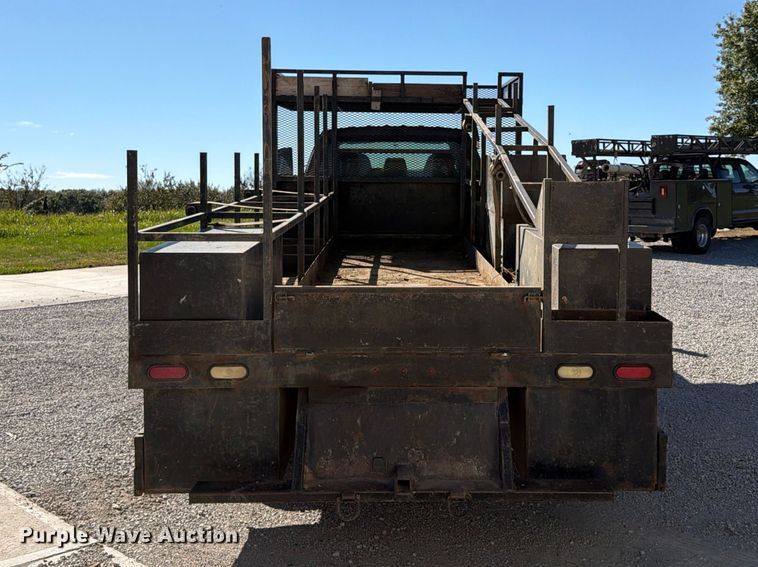 image for item FU4823 2021 Ford F650 Super Duty Crew Cab flatbed truck