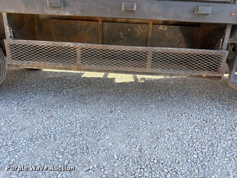image for item FU4823 2021 Ford F650 Super Duty Crew Cab flatbed truck