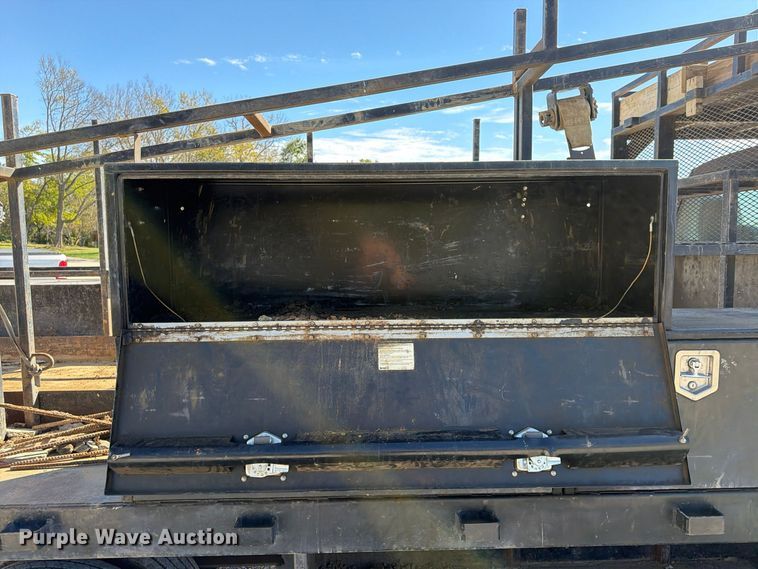 image for item FU4823 2021 Ford F650 Super Duty Crew Cab flatbed truck