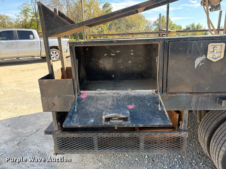 image for item FU4823 2021 Ford F650 Super Duty Crew Cab flatbed truck