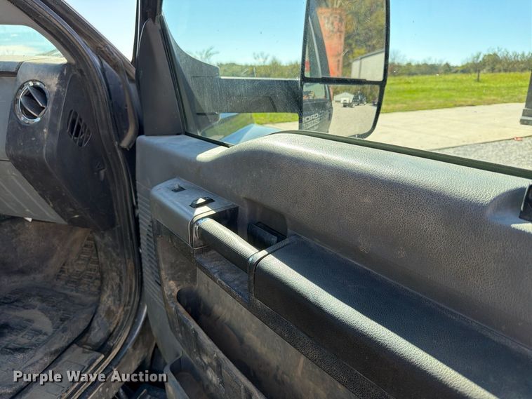 image for item FU4823 2021 Ford F650 Super Duty Crew Cab flatbed truck