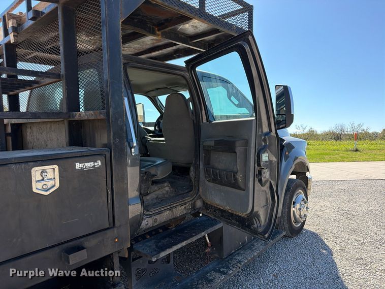 image for item FU4823 2021 Ford F650 Super Duty Crew Cab flatbed truck