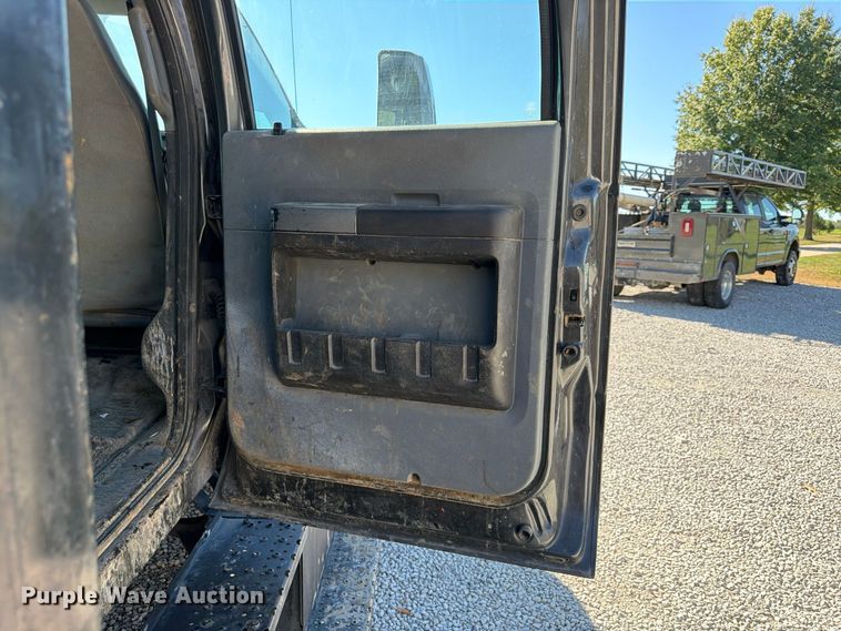 image for item FU4823 2021 Ford F650 Super Duty Crew Cab flatbed truck