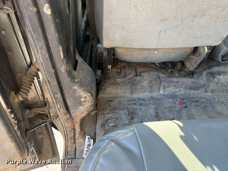 image for item FU4823 2021 Ford F650 Super Duty Crew Cab flatbed truck