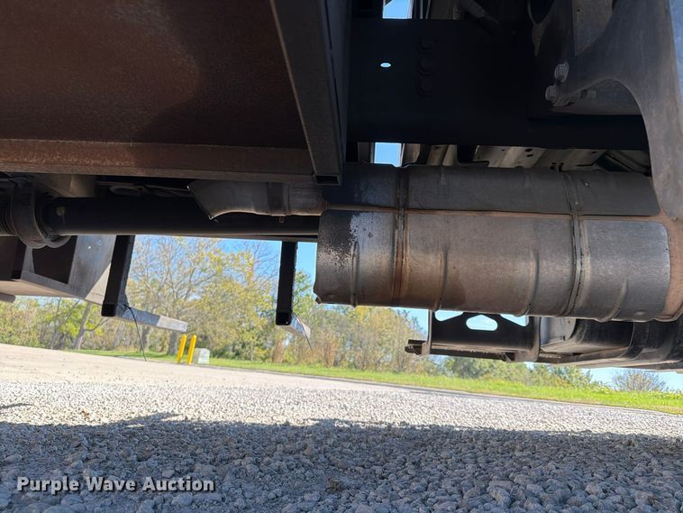 image for item FU4823 2021 Ford F650 Super Duty Crew Cab flatbed truck