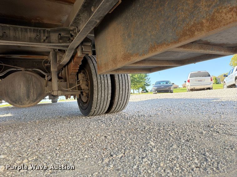 image for item FU4823 2021 Ford F650 Super Duty Crew Cab flatbed truck