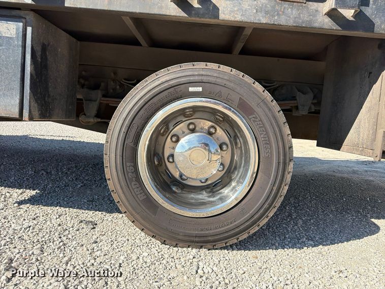 image for item FU4823 2021 Ford F650 Super Duty Crew Cab flatbed truck