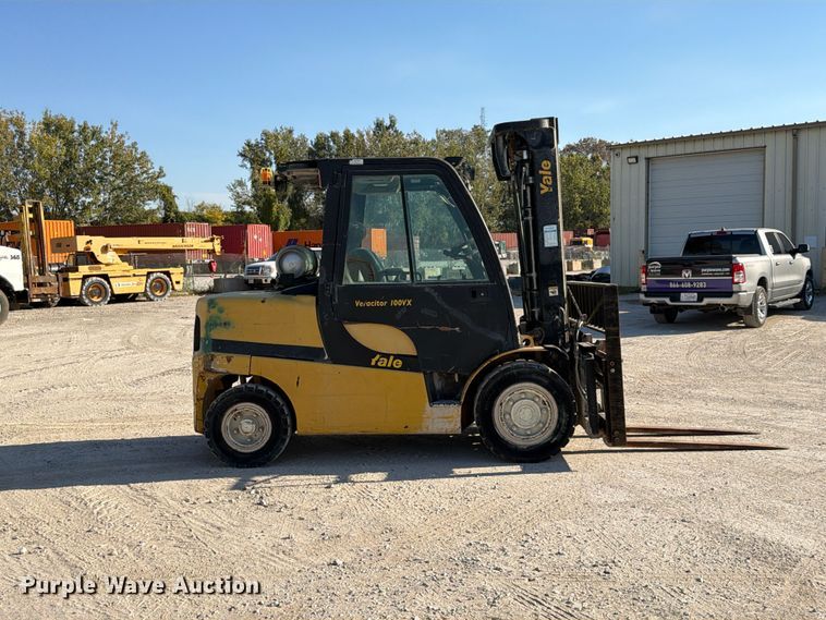 image for item FU4831 2012 Yale GLP100VXNGGE103 forklift