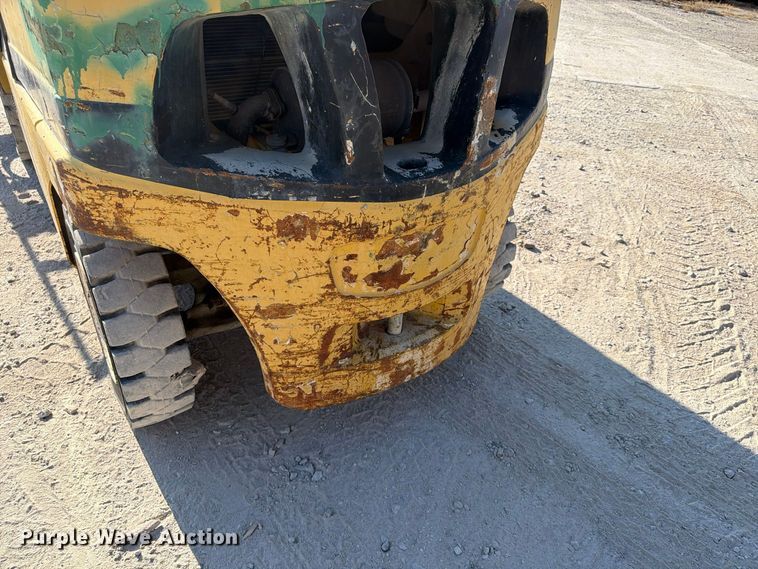 image for item FU4831 2012 Yale GLP100VXNGGE103 forklift