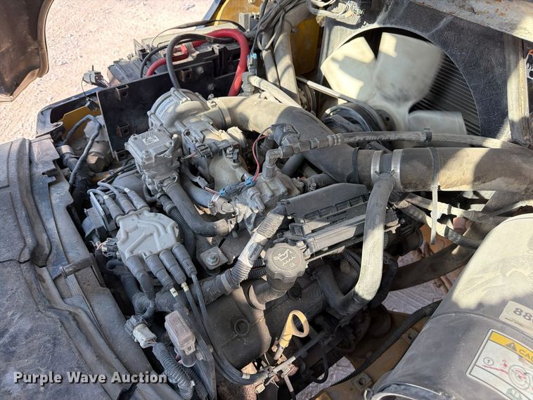 image for item FU4831 2012 Yale GLP100VXNGGE103 forklift