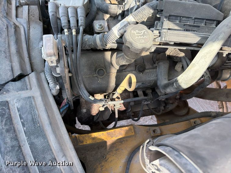 image for item FU4831 2012 Yale GLP100VXNGGE103 forklift