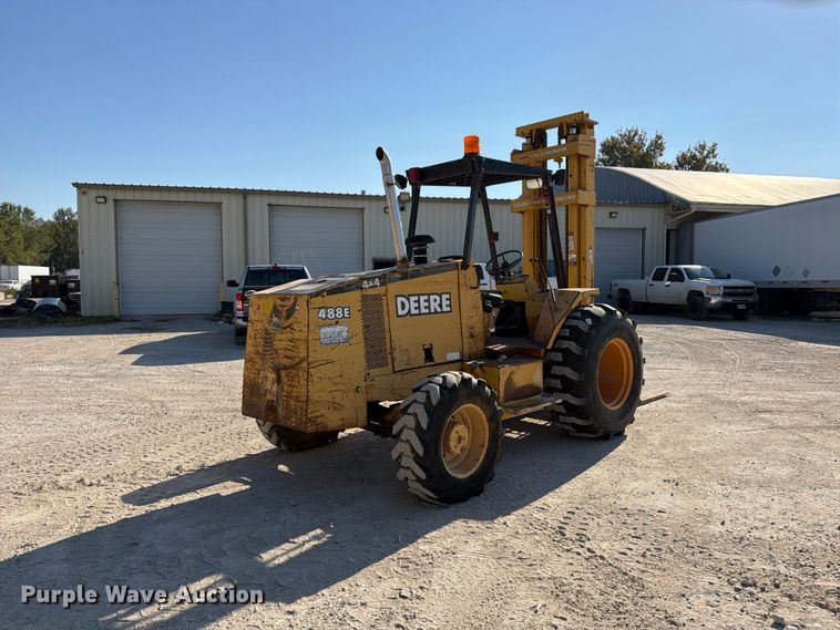 image for item FU4832 1999 John Deere 488E forklift