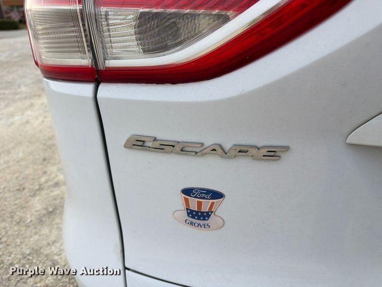 image for item FU6002 2016 Ford Escape SUV