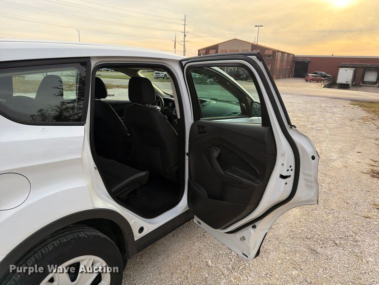 image for item FU6002 2016 Ford Escape SUV