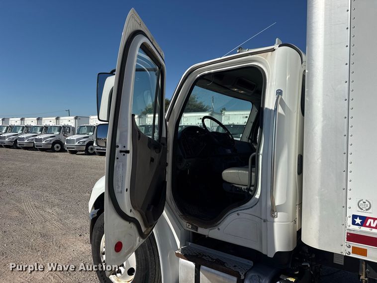 image for item FV2000 2016 Freightliner Business Class M2 box truck