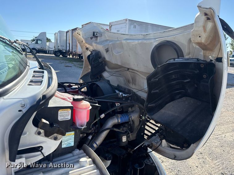 image for item FV2000 2016 Freightliner Business Class M2 box truck