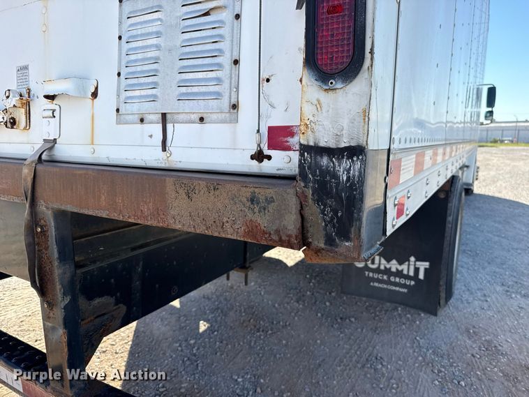 image for item FV2001 2014 Freightliner M2106 box truck