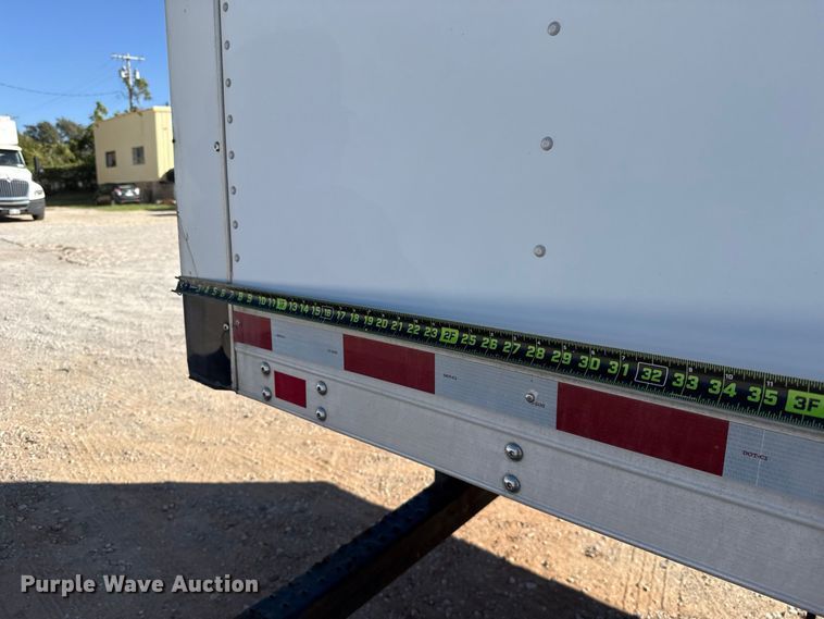 image for item FV2001 2014 Freightliner M2106 box truck