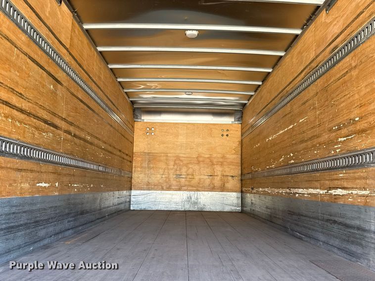 image for item FV2001 2014 Freightliner M2106 box truck