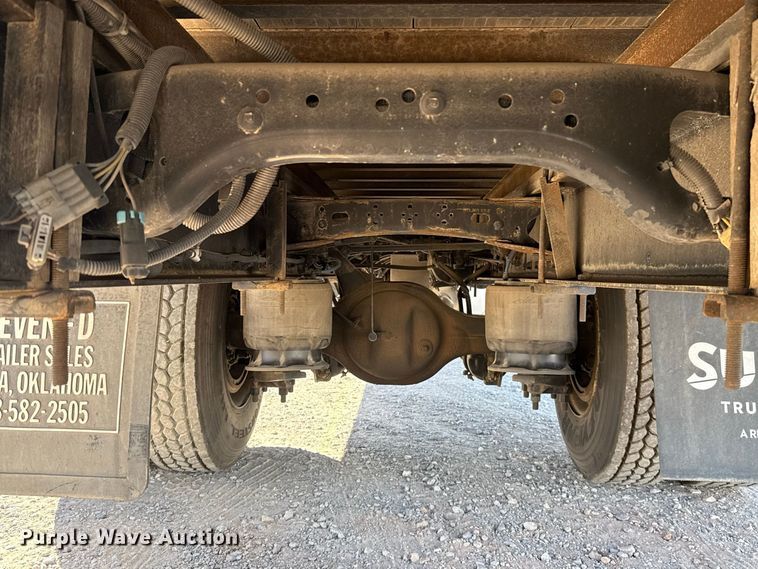 image for item FV2001 2014 Freightliner M2106 box truck