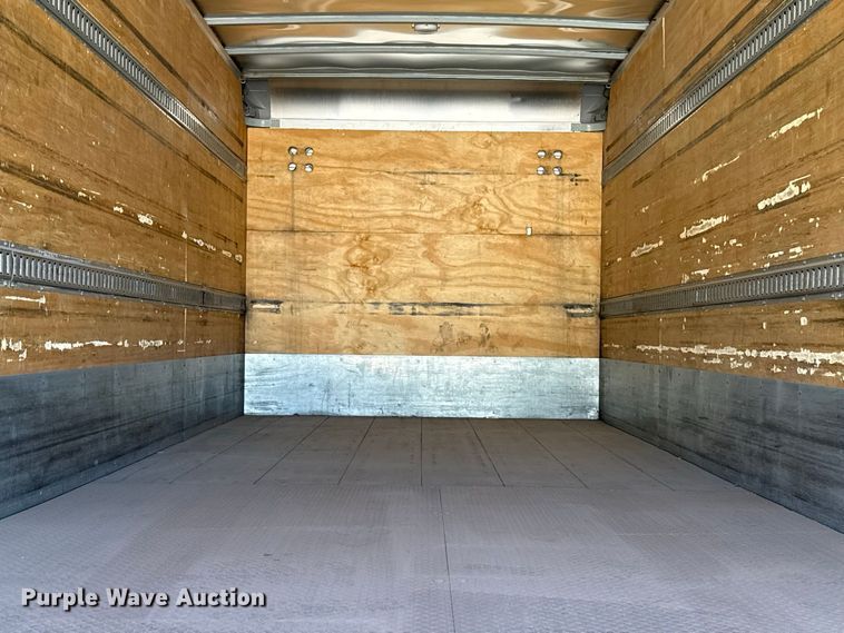 image for item FV2002 2015 Freightliner Business Class M2 box truck