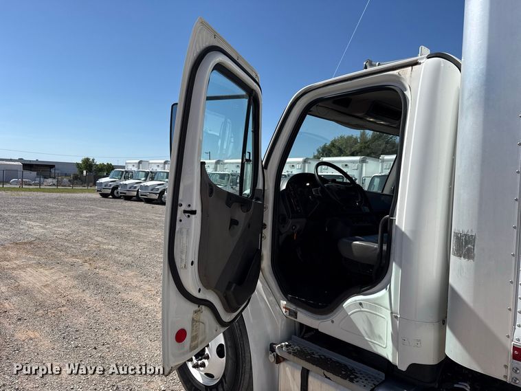 image for item FV2003 2015 Freightliner Business Class M2 box truck