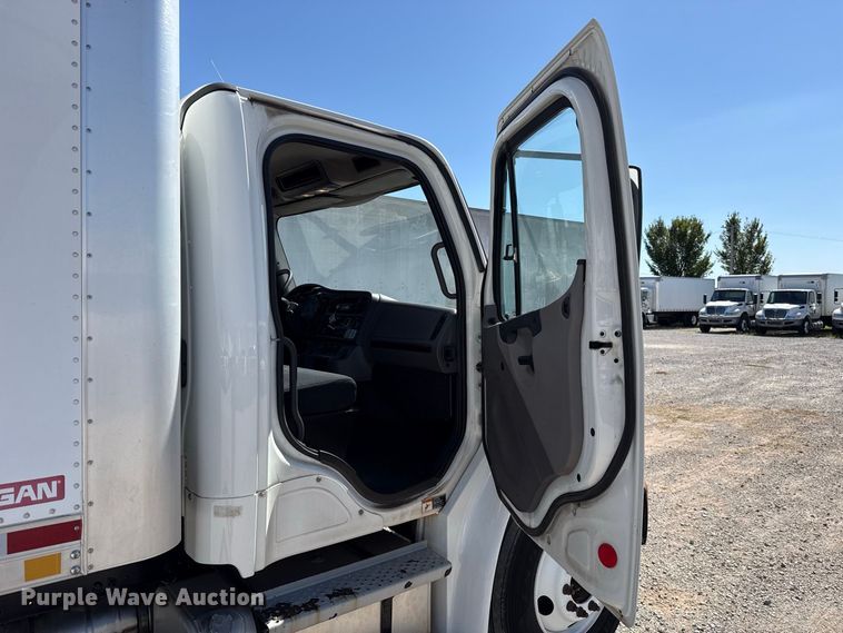 image for item FV2003 2015 Freightliner Business Class M2 box truck