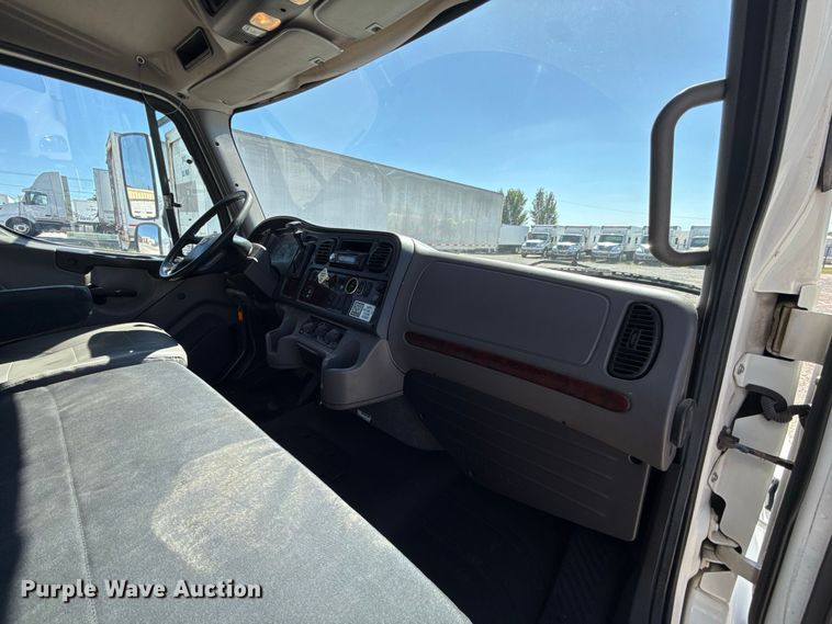 image for item FV2003 2015 Freightliner Business Class M2 box truck