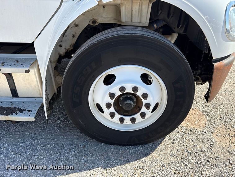 image for item FV2003 2015 Freightliner Business Class M2 box truck