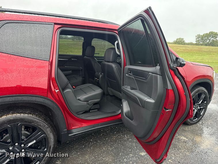 image for item FV2007 2026 GMC Acadia SUV