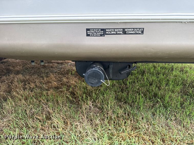 image for item FV2015 2008 Forest River Inc. 831 BHSS camper