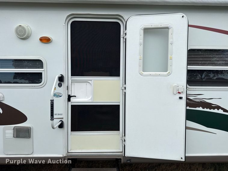 image for item FV2015 2008 Forest River Inc. 831 BHSS camper