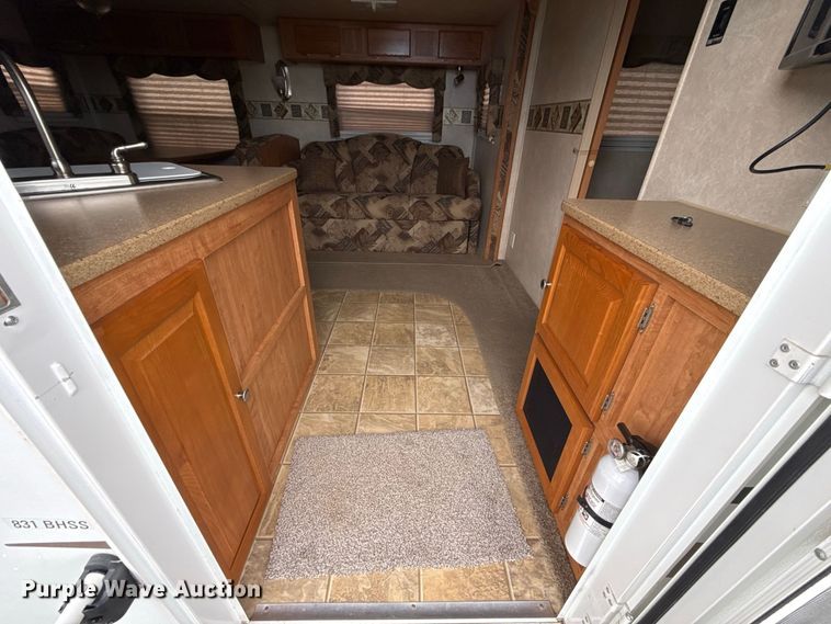 image for item FV2015 2008 Forest River Inc. 831 BHSS camper