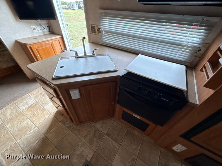 image for item FV2015 2008 Forest River Inc. 831 BHSS camper