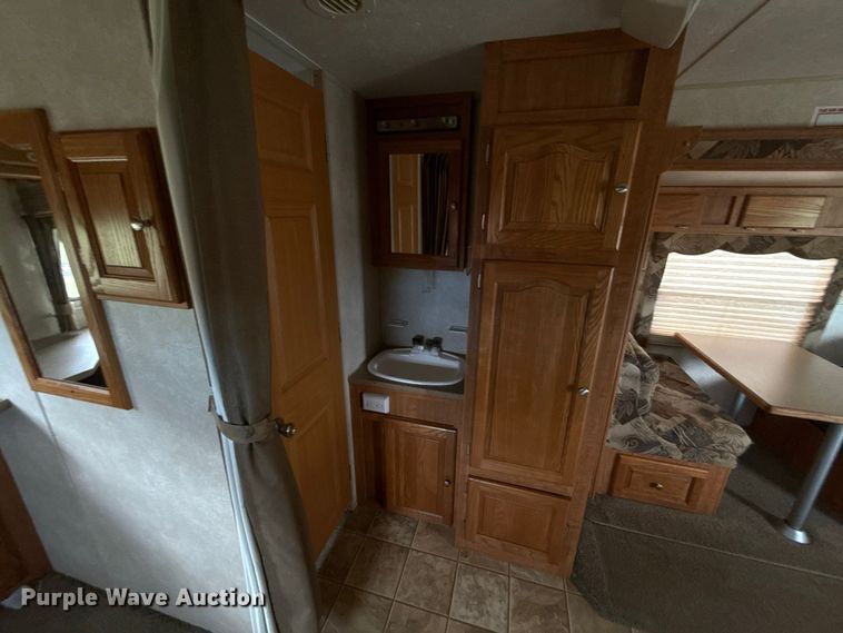image for item FV2015 2008 Forest River Inc. 831 BHSS camper