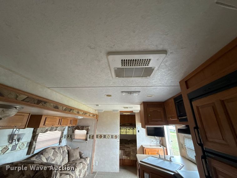 image for item FV2015 2008 Forest River Inc. 831 BHSS camper