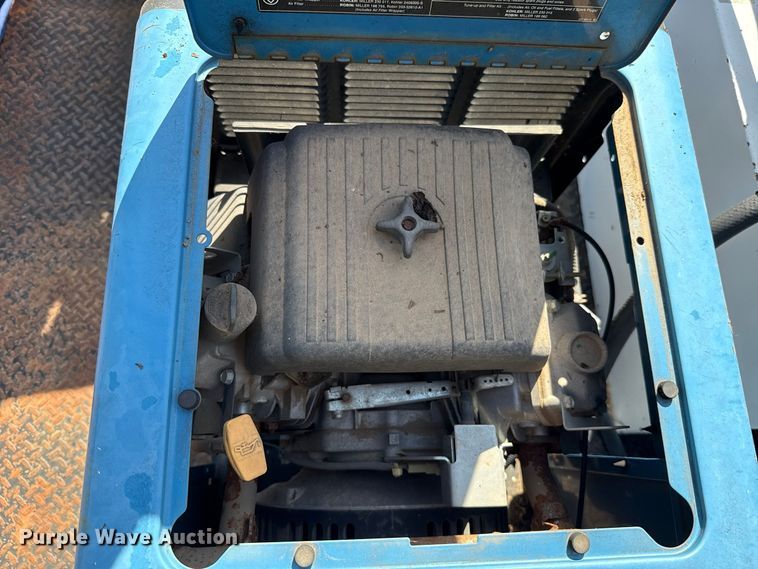 image for item FV2040 2007 Ford F550 Super Duty flatbed truck