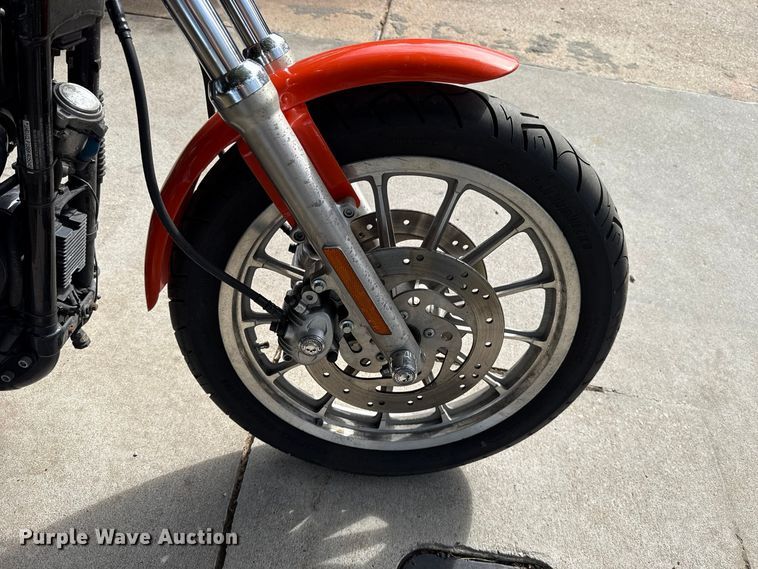 image for item FV2042 2006 Harley-Davidson Sportster 1200 Roadster motorcycle