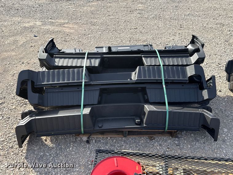 image for item FV2094 (8) pickup truck bumpers