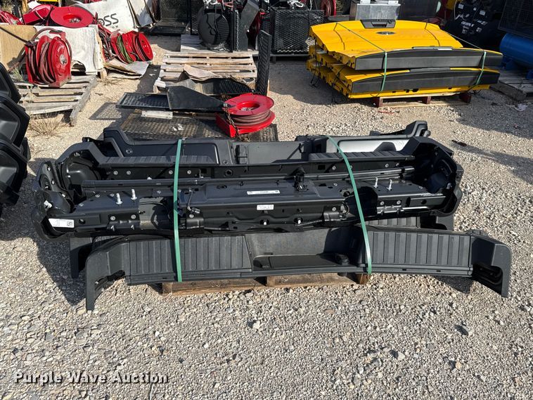 image for item FV2094 (8) pickup truck bumpers