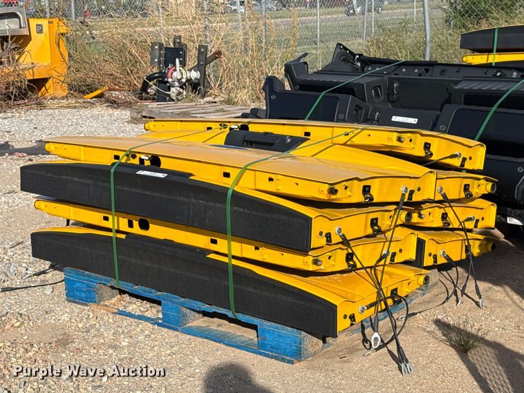 image for item FV2099 (8) pickup truck tailgates