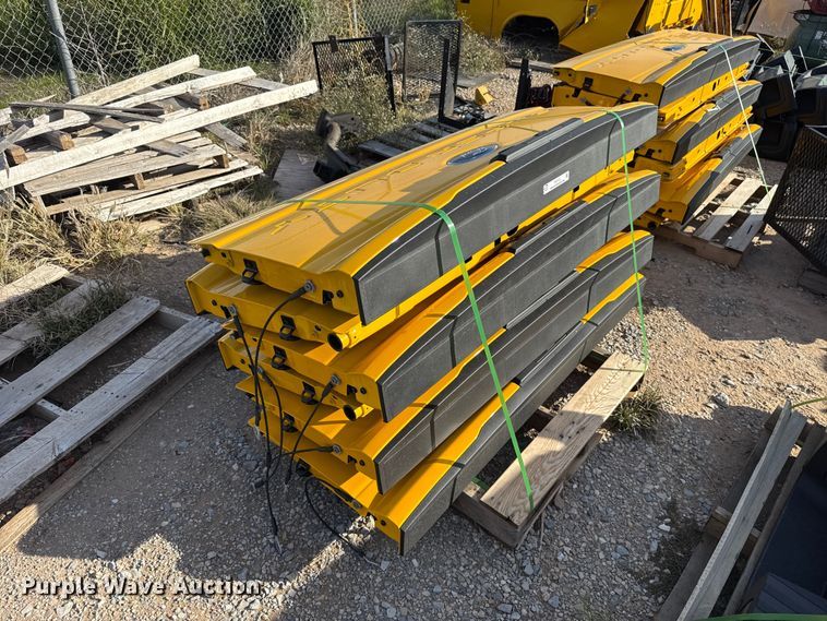 image for item FV2101 (6) pickup truck tailgates