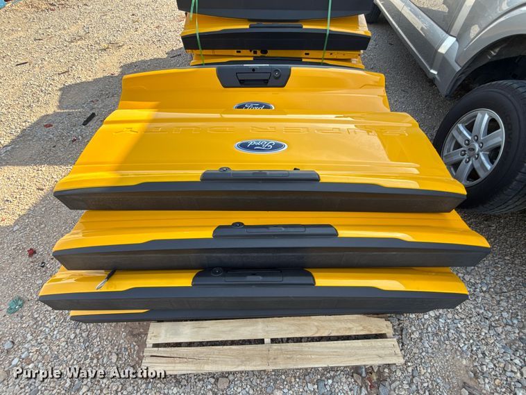 image for item FV2103 (7) pickup truck tailgates