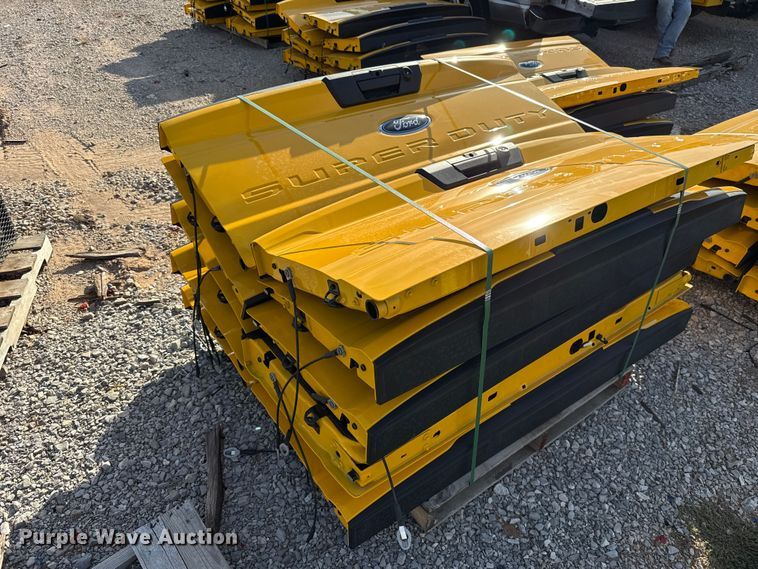 image for item FV2106 (10) pickup truck tailgates