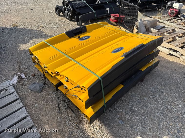 image for item FV2107 (6) pickup truck tailgates