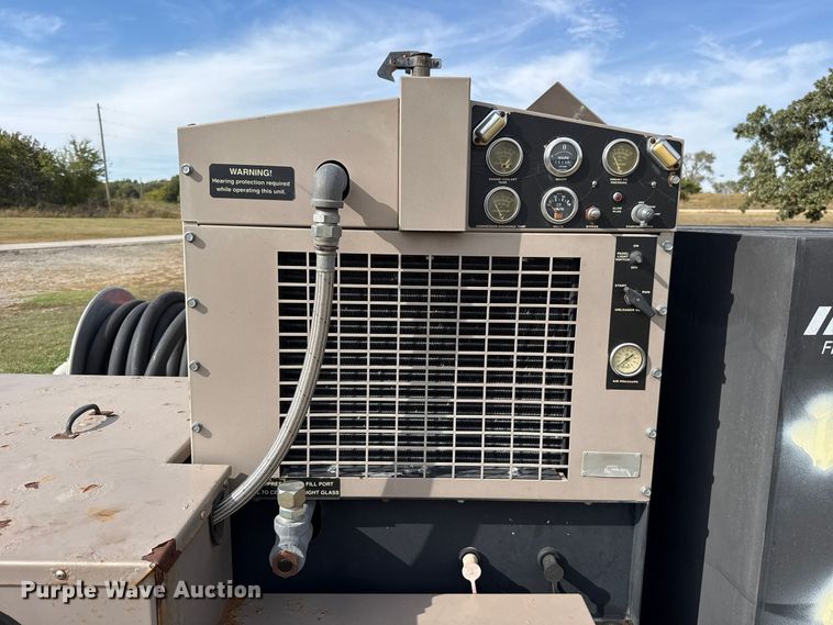 image for item FV2110 Intelagard FT81000MT-04 air foam fire suppression trailer